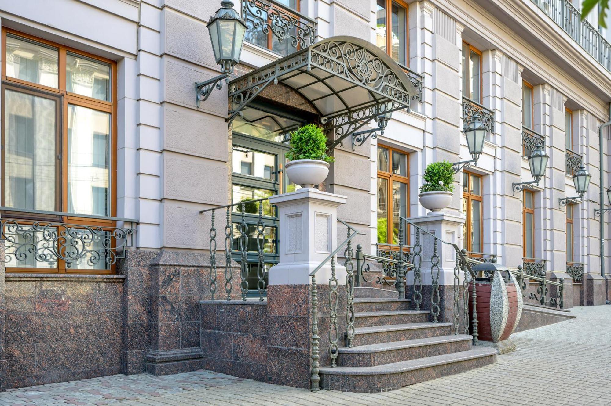 Красивая Квартира В Центре Одессы Odessa Buitenkant foto